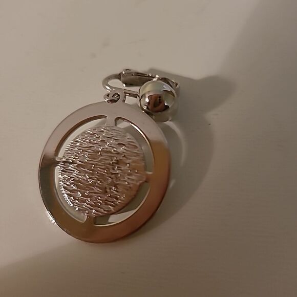 Sarah Coventry  Earrings - Picture 6 of 6